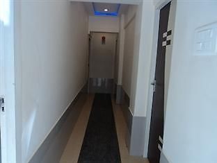 Hotel Royal Palace Mālād Buitenkant foto